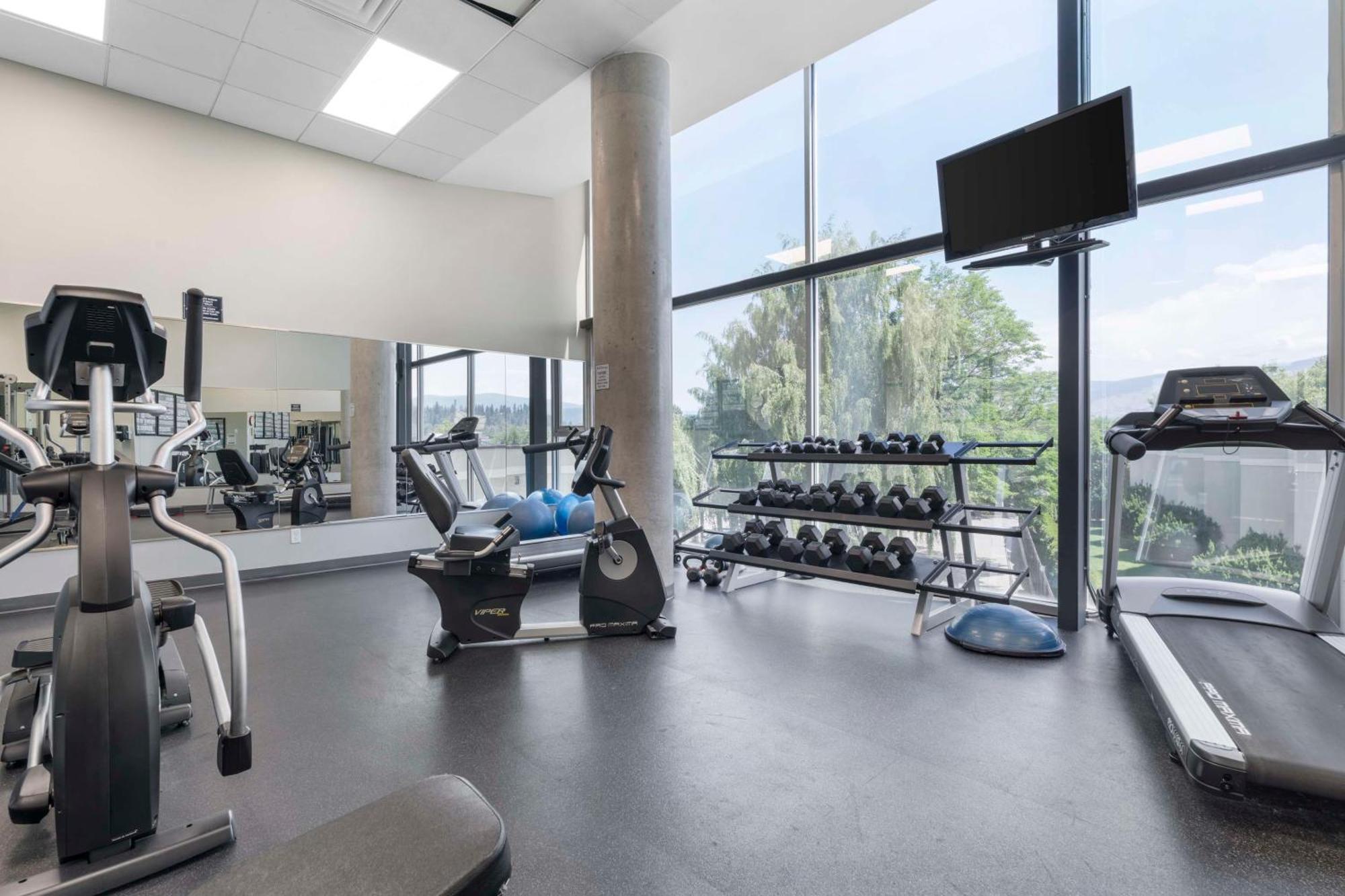 Best Western Plus Kelowna Hotel & Suites Esterno foto