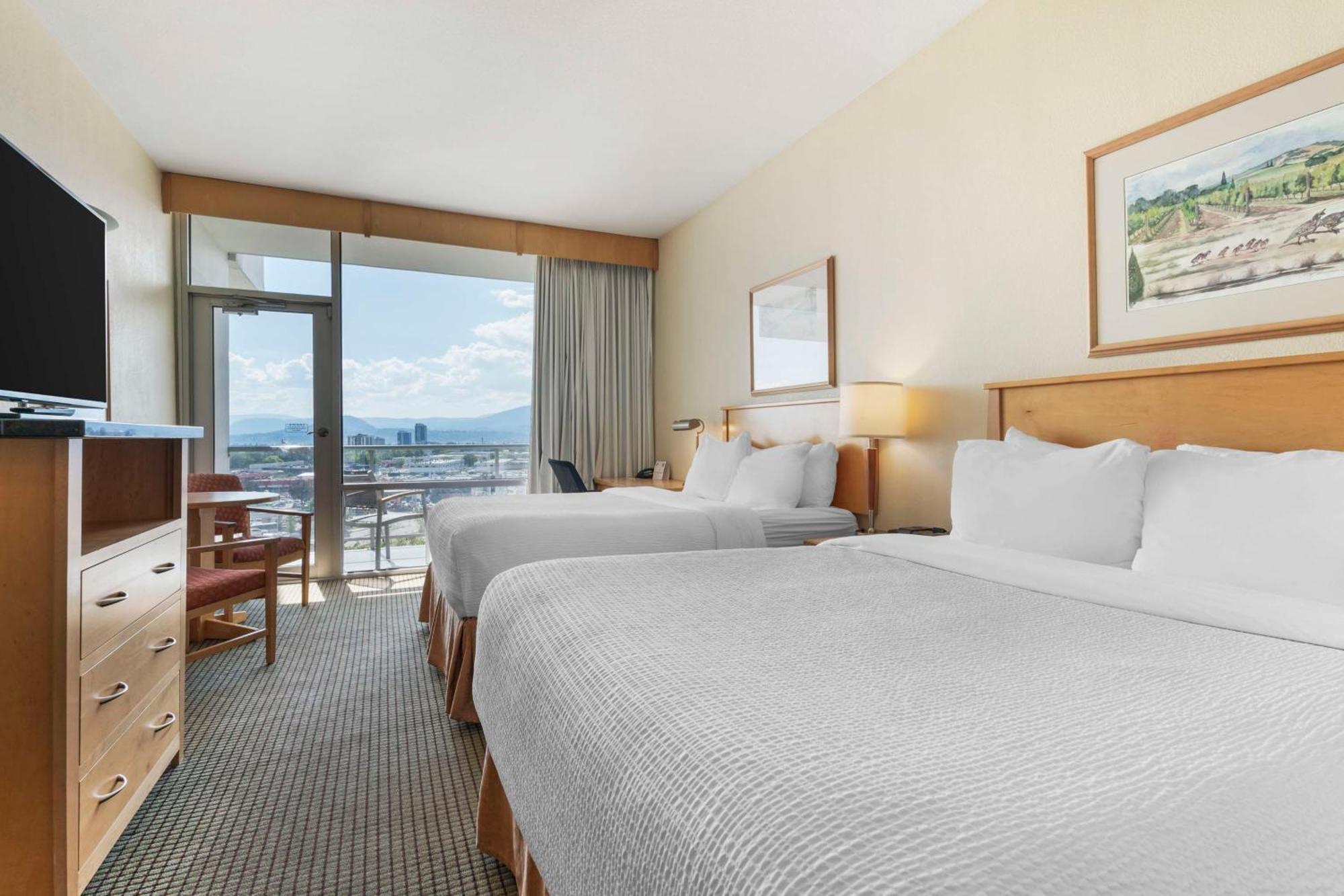 Best Western Plus Kelowna Hotel & Suites Esterno foto