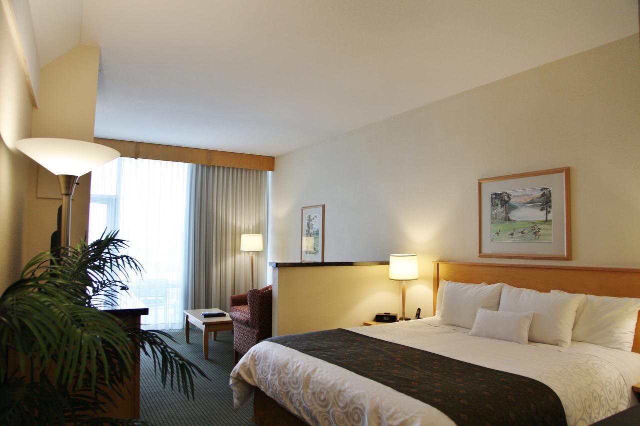 Best Western Plus Kelowna Hotel & Suites Esterno foto