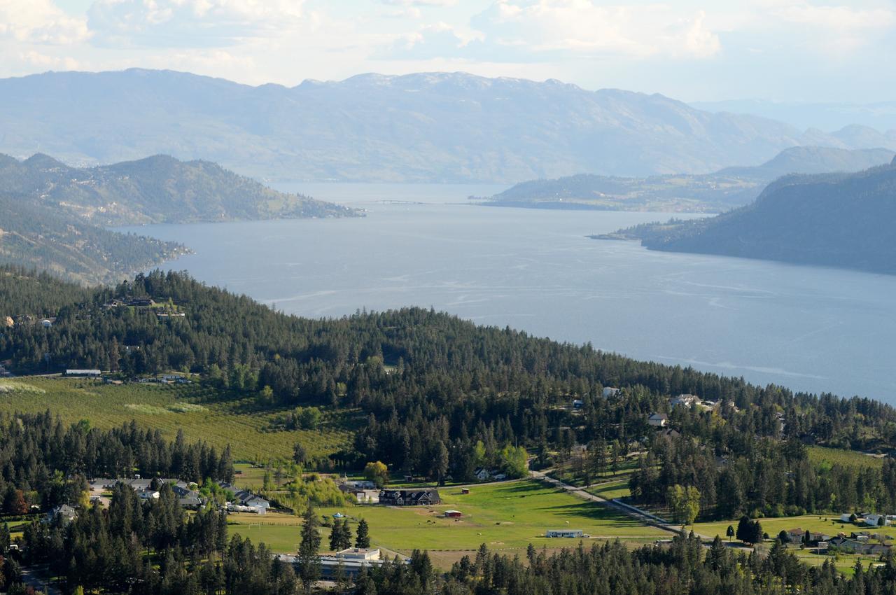 Best Western Plus Kelowna Hotel & Suites Esterno foto